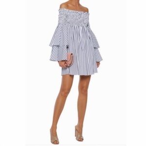 Caroline Constas Appolonia Bell Sleeve Mini
Dress Size XS Off the Shoulder